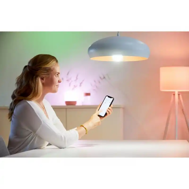 Ofertă exclusivă Spot LED RGB WiZ Imageo, Wi-Fi, Bluetooth, 4.9W, 345 lm, lumina alba si color (2200-6500K), IP20, Metal, Alb