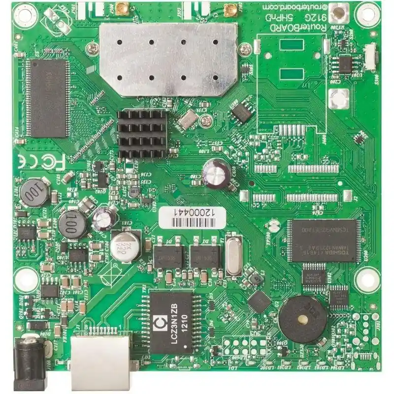 Noutate MIKROTIK placa de baza router RB911G-5HPND, Procesor: 600Mhz, Dimansiuni:105x105mm, 64 MB RAM, stocare: 128 MB NAND, Sistem oper