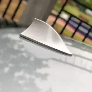 Plată sigură Antena Auto Activa Am - Fm Tip "Shark Tail" Culoare Silver