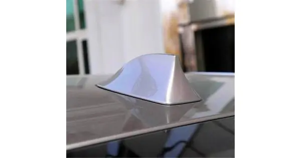 Livrare rapidă Ornament Pentru Plafon Auto Tip "Shark Tail" Culoare Argintiu
